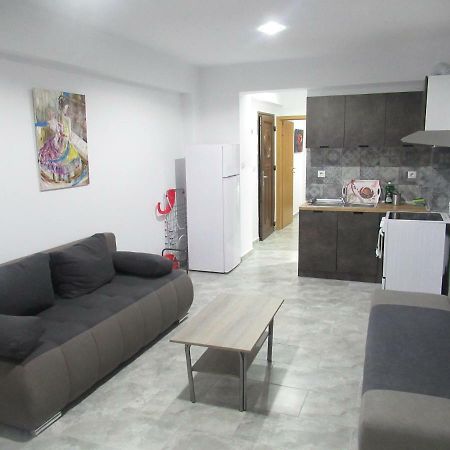 Artistic Rent Rooms & Apartments Nea Kallikrateia Екстериор снимка