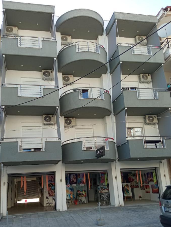 Artistic Rent Rooms & Apartments Nea Kallikrateia Екстериор снимка